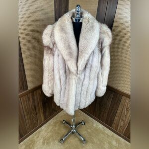 Luxurious Cream Fur Coat